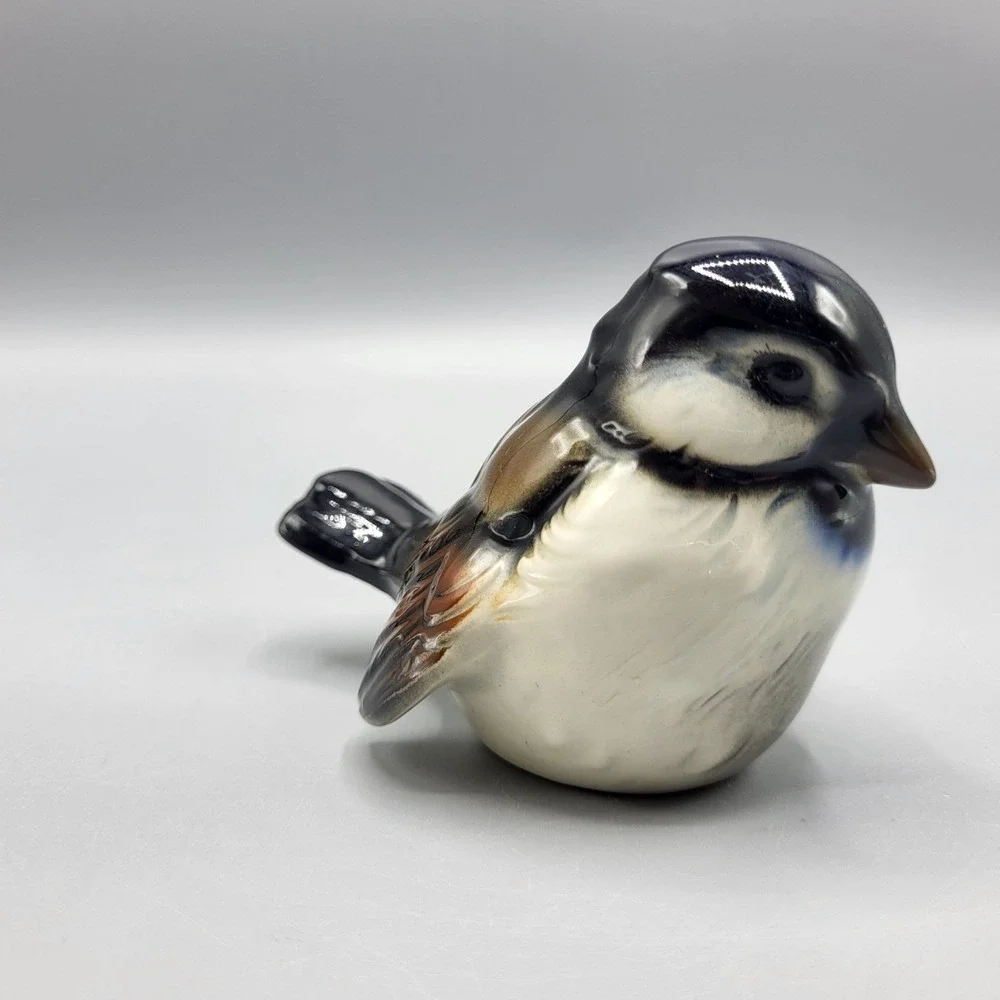Vintage Goebel Sparrow Bird Figurine Porcelain Collectible West Germany